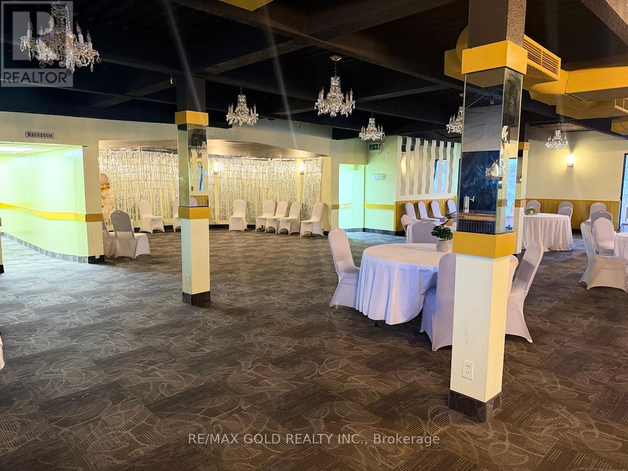 530 Clarke Road, London East (East I), Ontario  N5V 2C7 - Photo 4 - X12784508