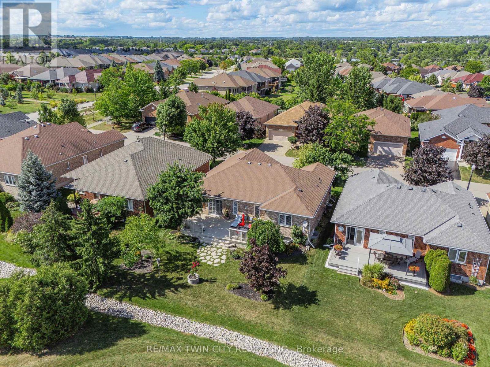 18 - 152 Devonshire Drive, Wilmot, Ontario  N3A 4J7 - Photo 50 - X12784562