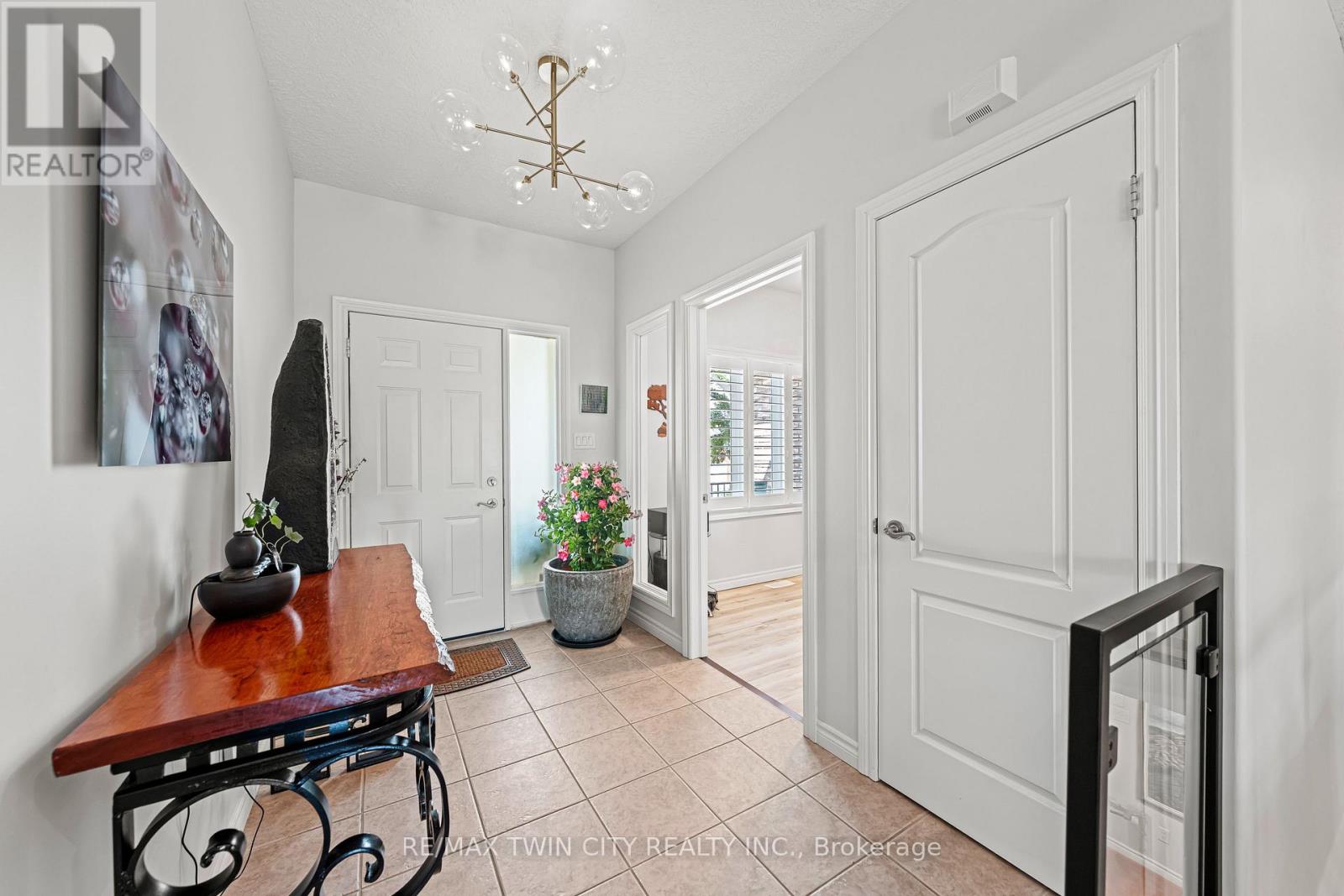 18 - 152 Devonshire Drive, Wilmot, Ontario  N3A 4J7 - Photo 7 - X12784562