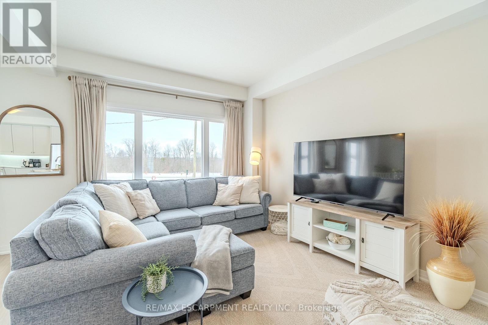 58 Gort Avenue, Brant, Ontario  N3L 0N9 - Photo 11 - X12784564