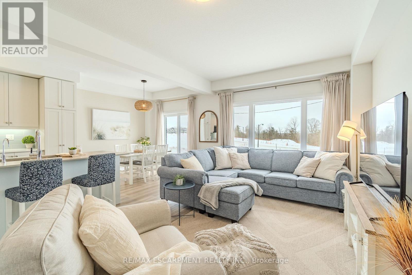 58 Gort Avenue, Brant, Ontario  N3L 0N9 - Photo 12 - X12784564