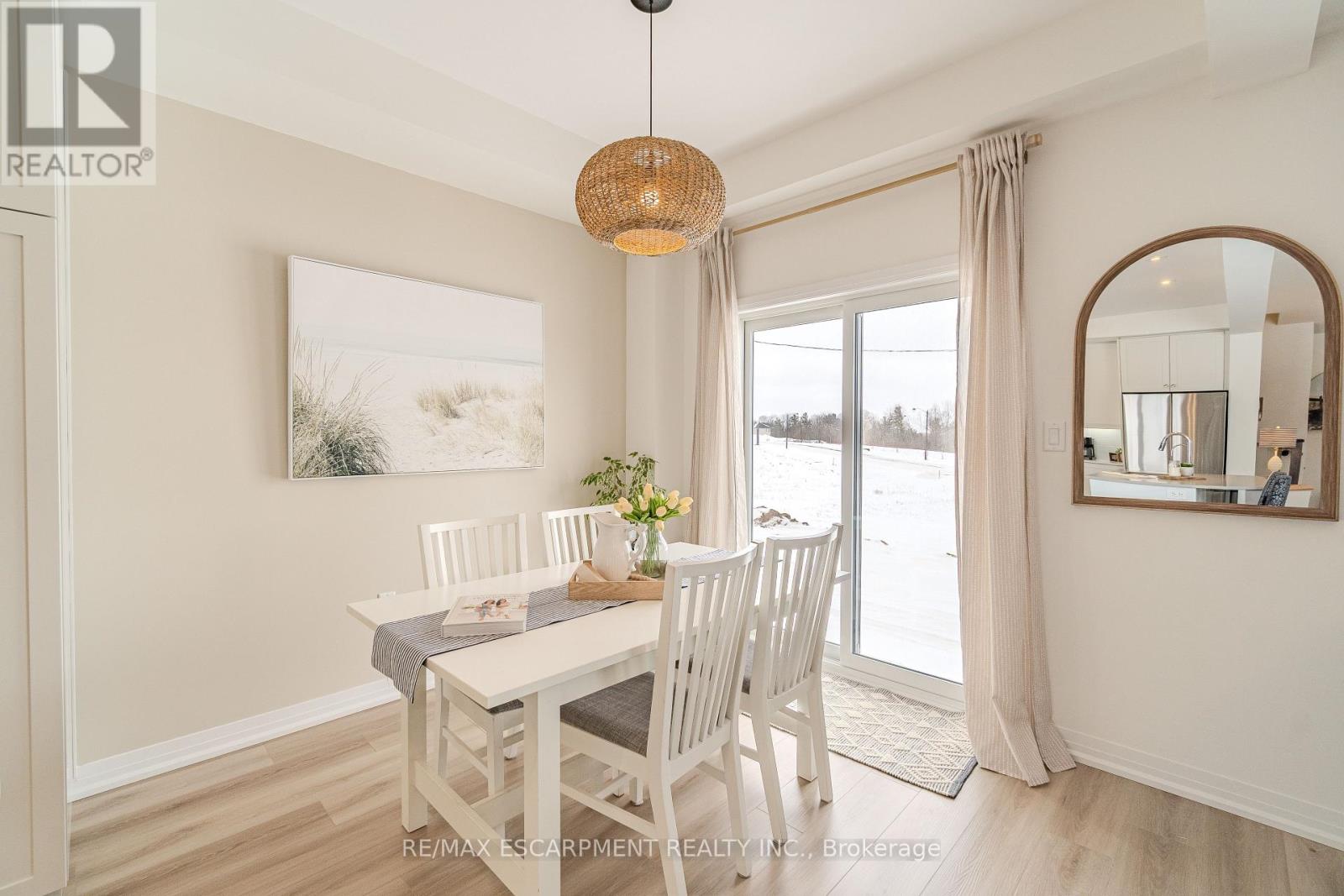 58 Gort Avenue, Brant, Ontario  N3L 0N9 - Photo 9 - X12784564