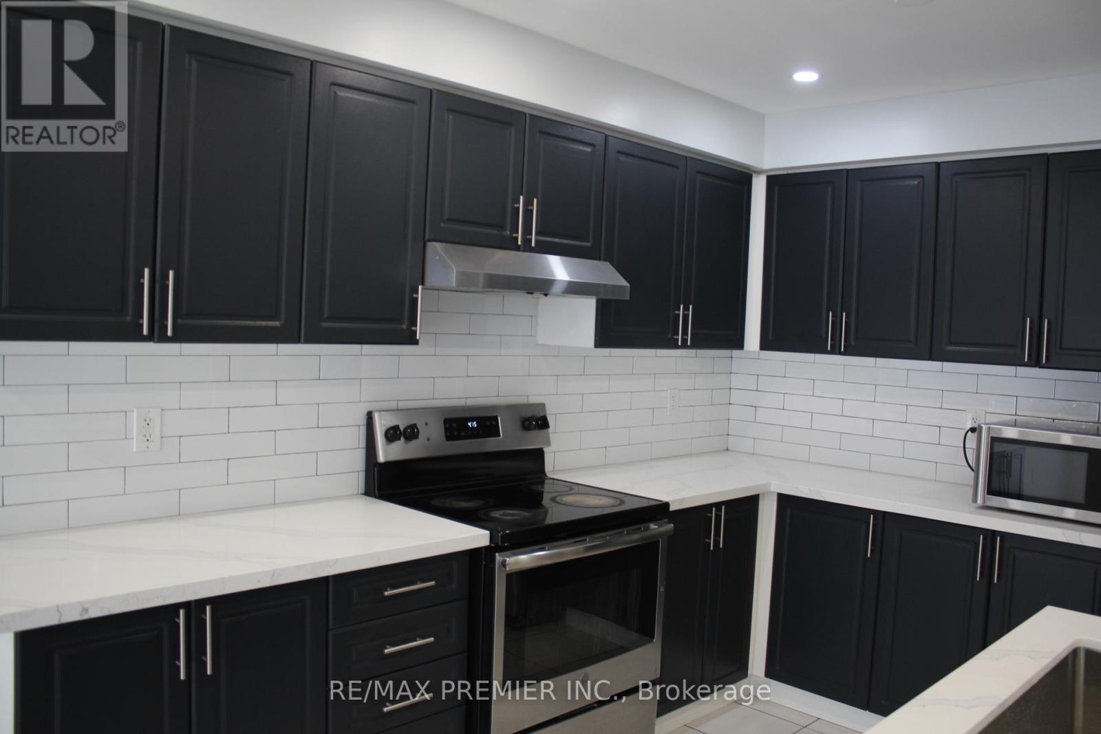 51 Mullholland Avenue, Cambridge, Ontario  N3H 5L5 - Photo 18 - X12784576