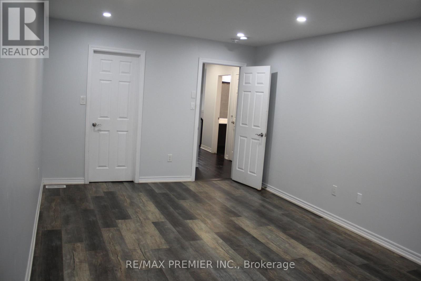 51 Mullholland Avenue, Cambridge, Ontario  N3H 5L5 - Photo 21 - X12784576