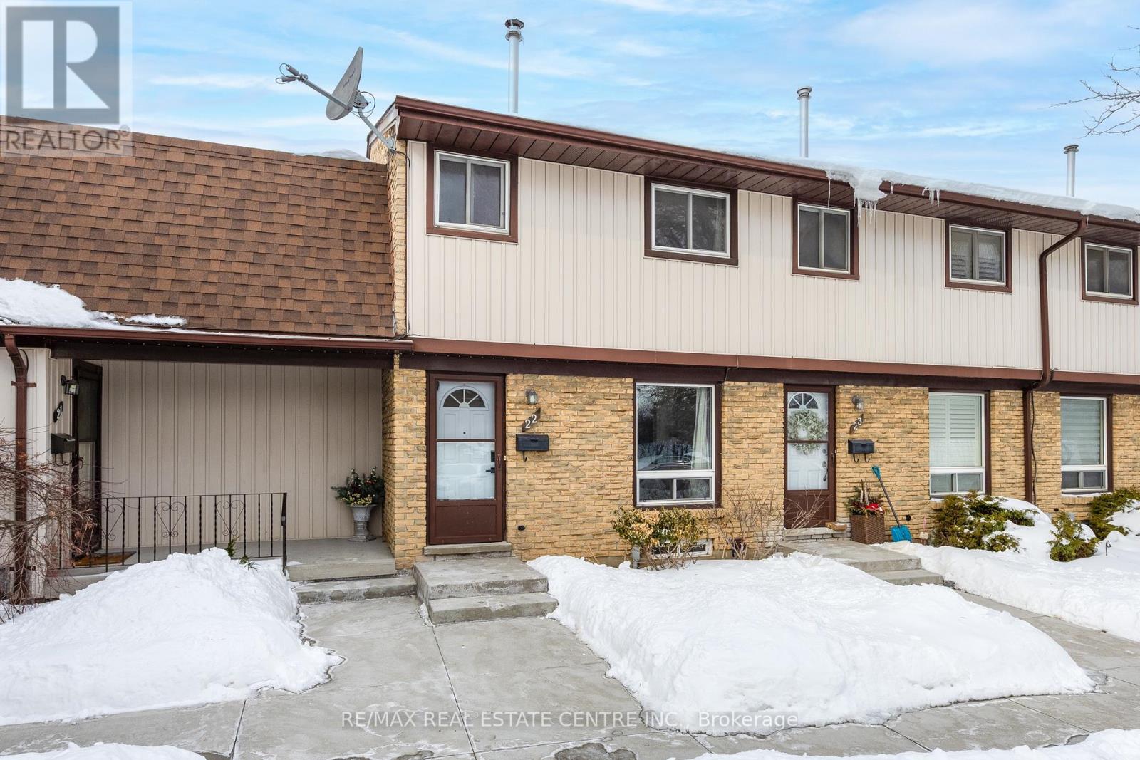 22 - 210 Glamis Road, Cambridge, Ontario  N1R 6L3 - Photo 1 - X12784598