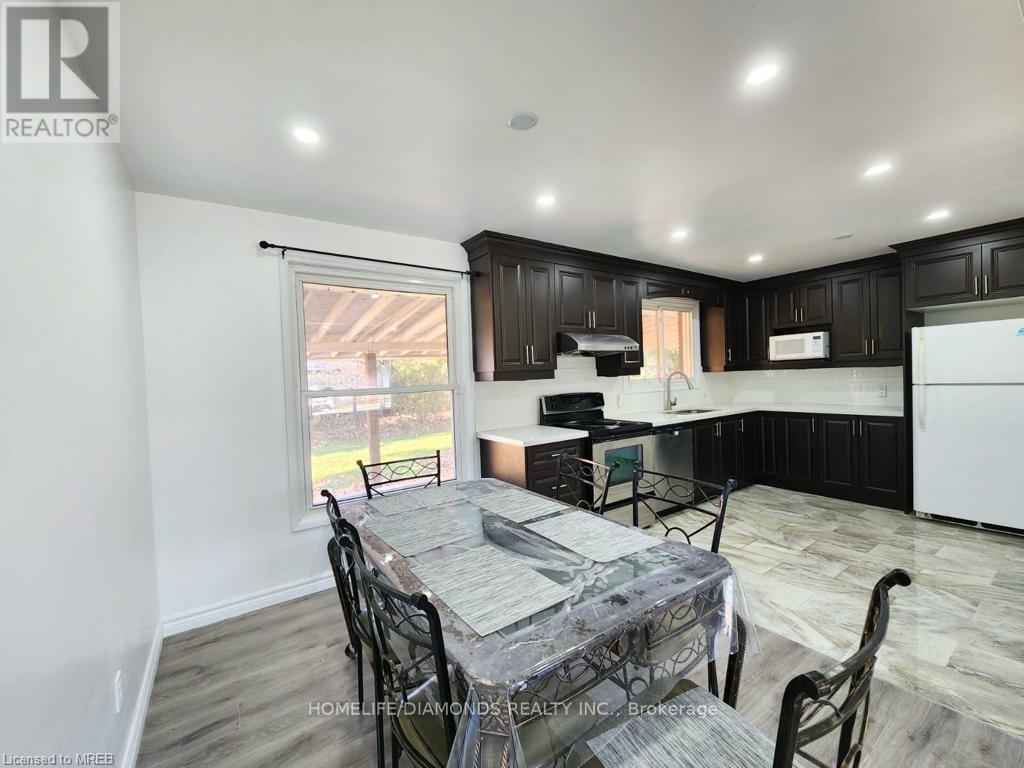 28 Marmac Drive, St. Catharines (Burleigh Hill), Ontario  L2T 2X3 - Photo 7 - X12784600