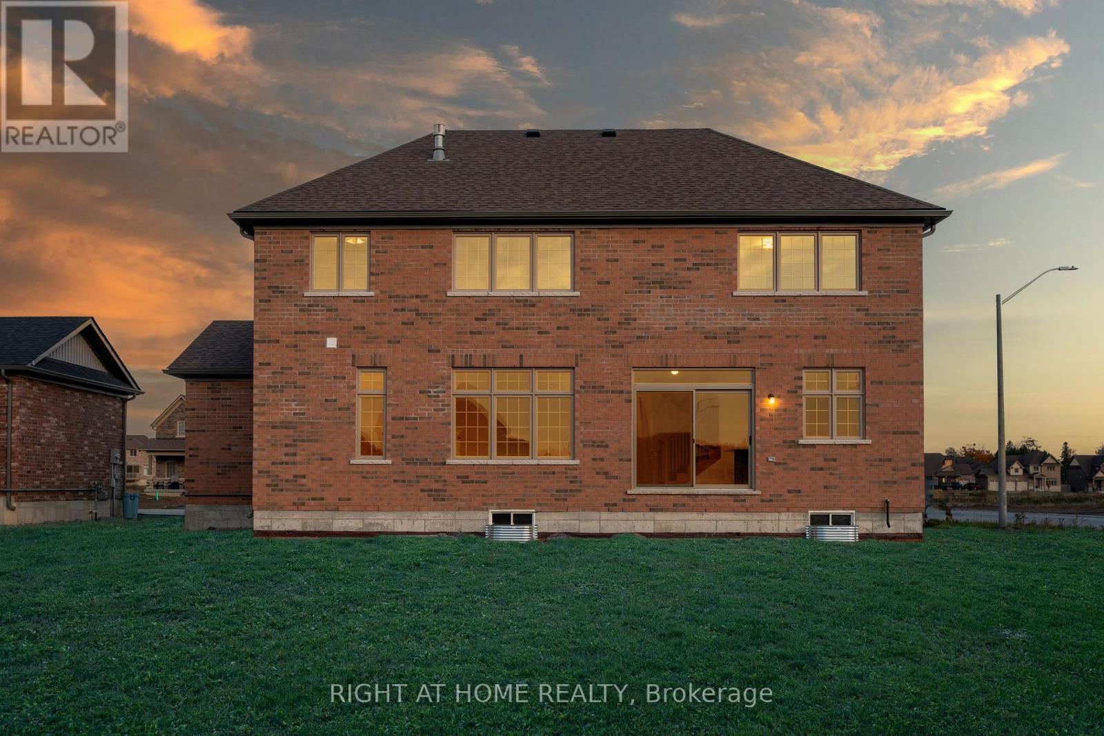 46 East Vista Terrace, Quinte West (Murray Ward), Ontario  K0K 1L0 - Photo 13 - X12784618