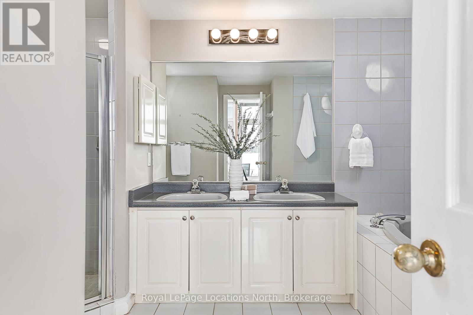 864 Suncrest Circle, Collingwood, Ontario L9Y 5C7 - Photo 16 - S12784700