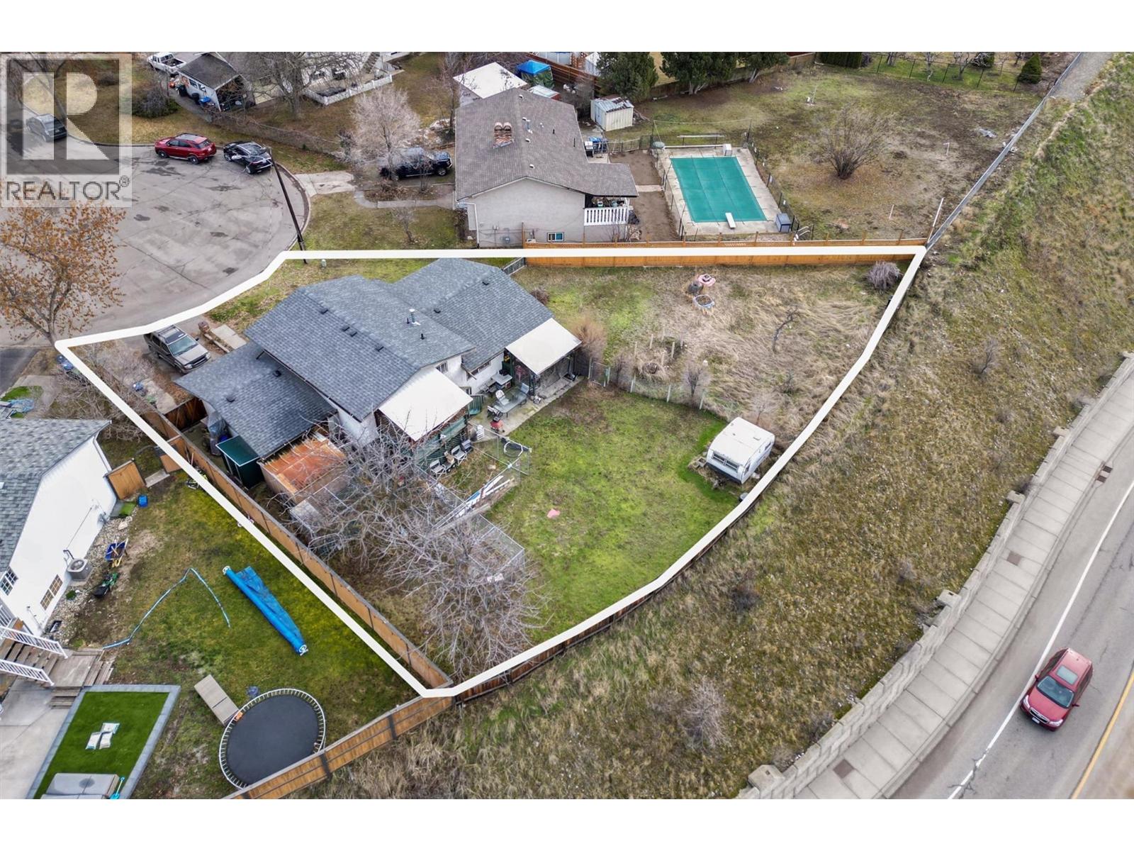 970 Taurus Road, Kelowna, British Columbia  V1X 5G3 - Photo 2 - 10375655