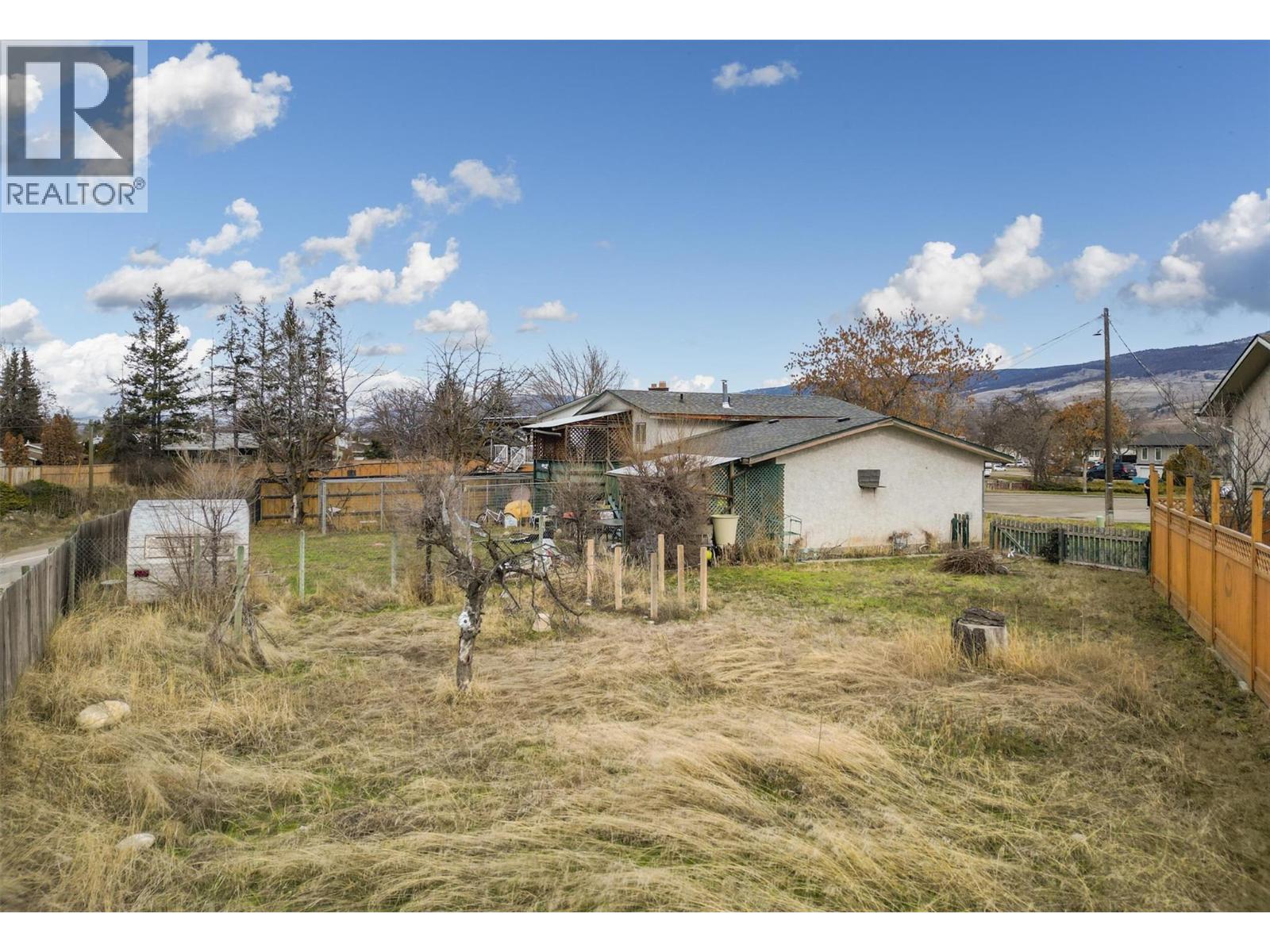 970 Taurus Road, Kelowna, British Columbia  V1X 5G3 - Photo 6 - 10375655