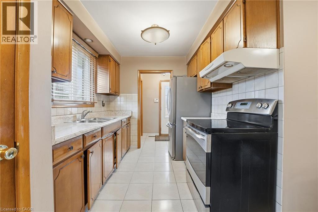 156 Kentley Drive, Hamilton, Ontario  L8E 1A7 - Photo 12 - 40804890