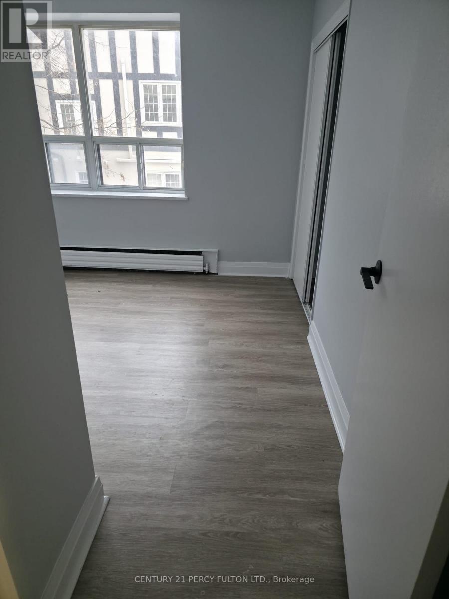 201 - 392 Jane Street, Toronto, Ontario  M6S 3Z5 - Photo 2 - W12774968