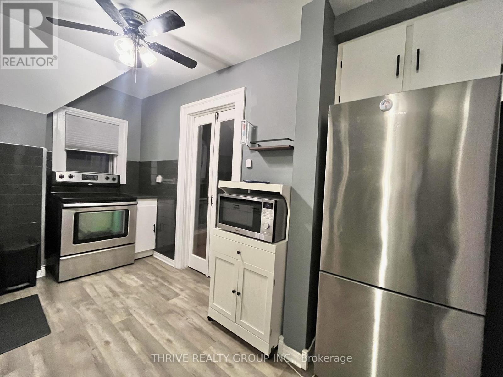 2 - 74 Princess Avenue, St. Thomas, Ontario  N5R 3V9 - Photo 2 - X12784724