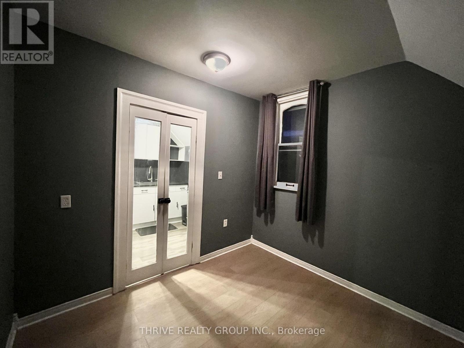 2 - 74 Princess Avenue, St. Thomas, Ontario  N5R 3V9 - Photo 3 - X12784724