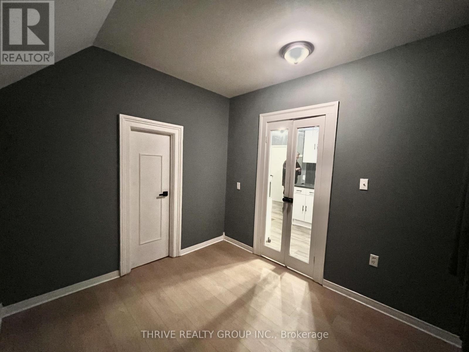 2 - 74 Princess Avenue, St. Thomas, Ontario  N5R 3V9 - Photo 5 - X12784724