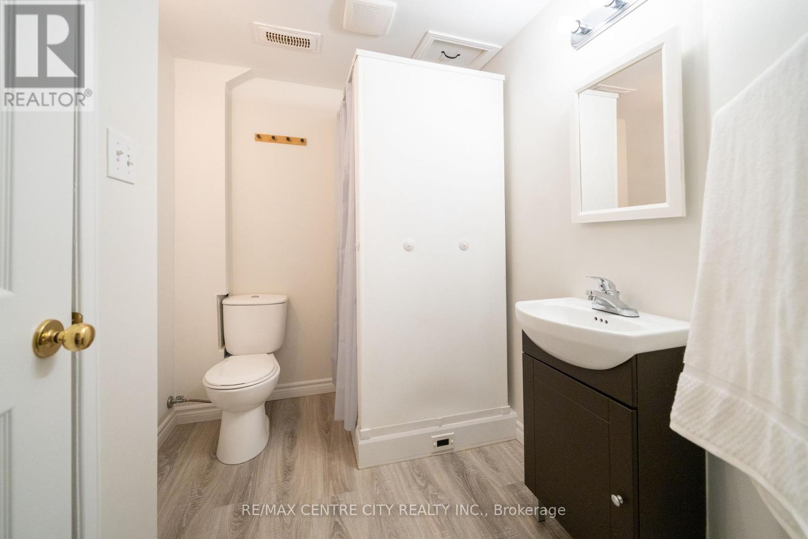 241 Parkview Drive, Strathroy-Caradoc, Ontario  N7G 4C1 - Photo 26 - X12784748