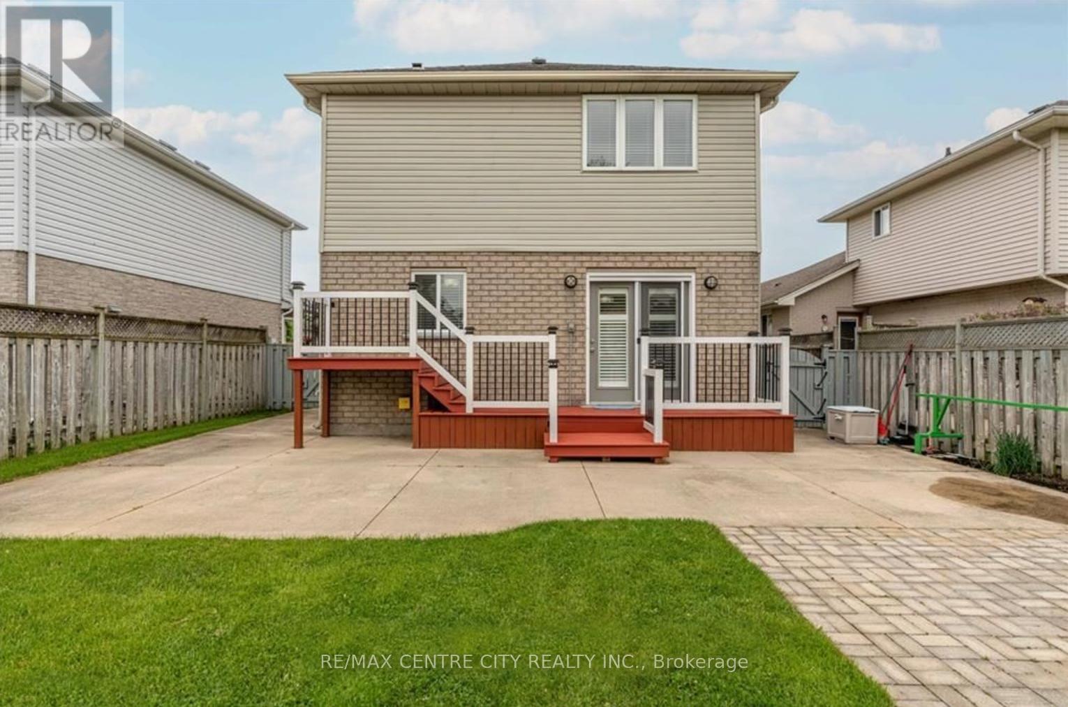 241 Parkview Drive, Strathroy-Caradoc, Ontario  N7G 4C1 - Photo 31 - X12784748