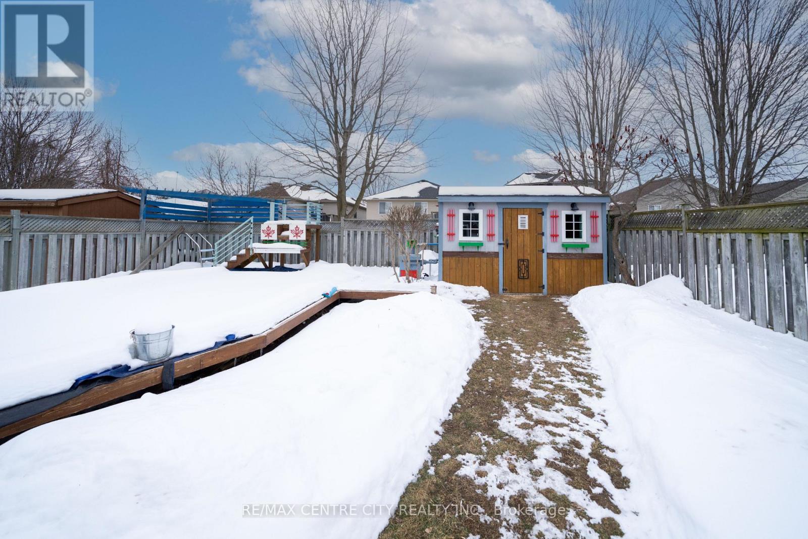 241 Parkview Drive, Strathroy-Caradoc, Ontario  N7G 4C1 - Photo 32 - X12784748