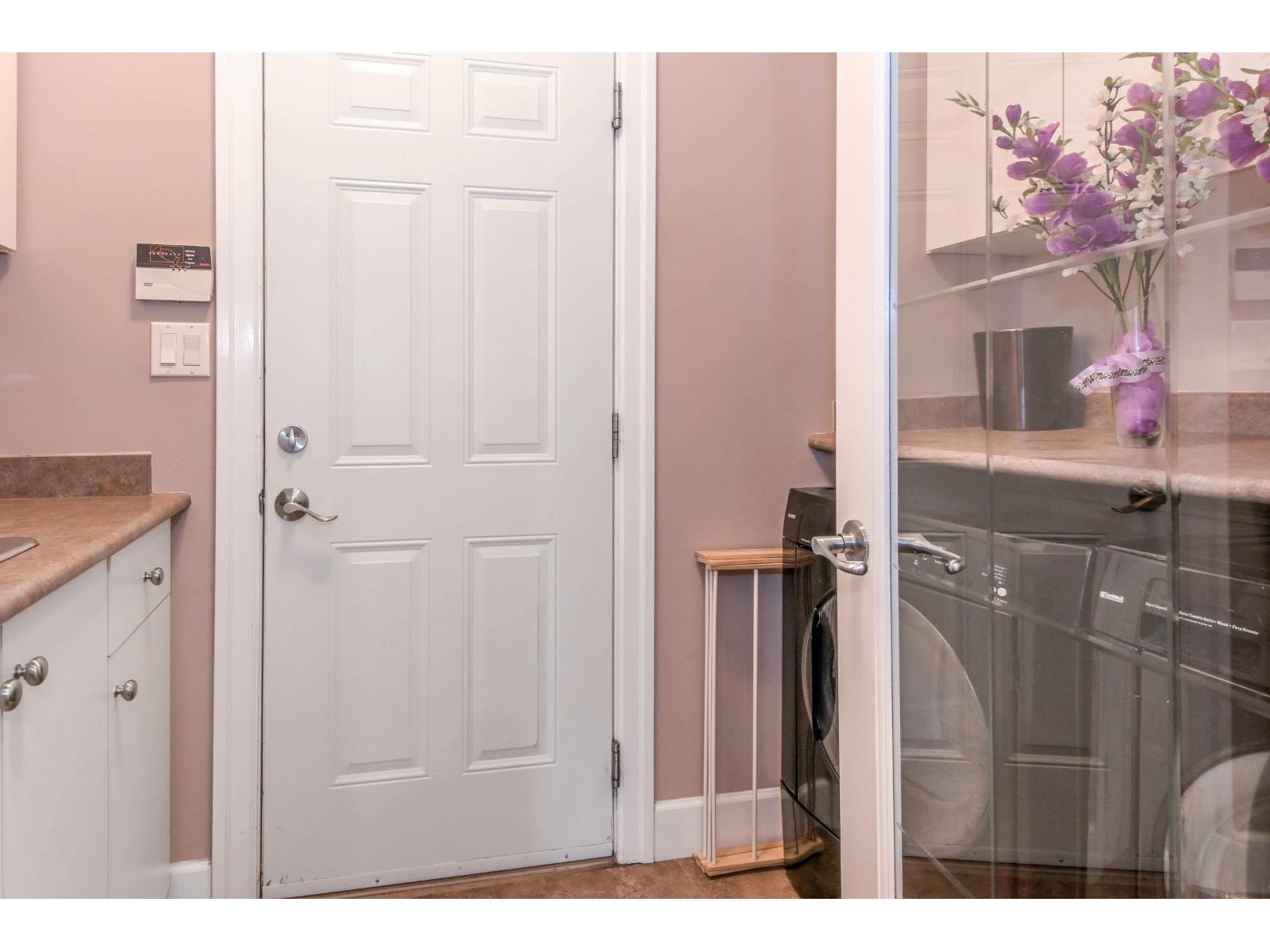 5448 189a Street, Surrey, British Columbia  V3S 6R4 - Photo 22 - R3089167