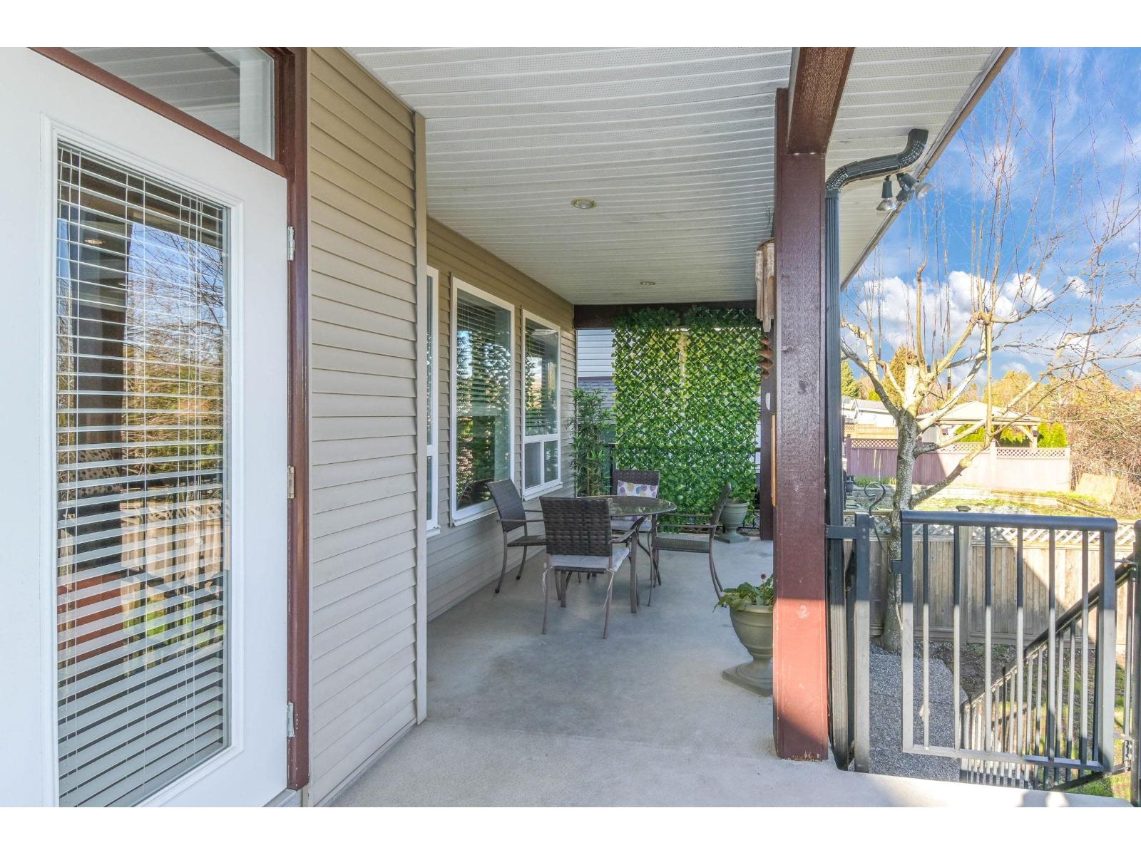 5448 189a Street, Surrey, British Columbia  V3S 6R4 - Photo 32 - R3089167