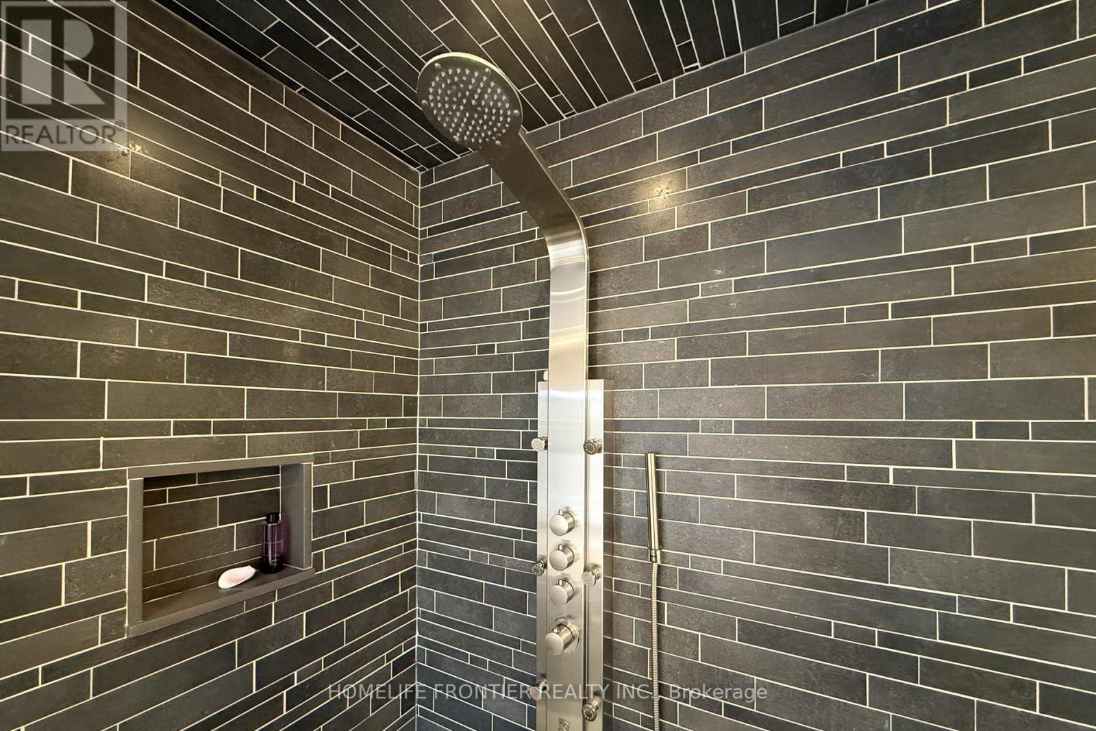 3 Brimwood Crescent, Richmond Hill, Ontario  L4B 4B4 - Photo 31 - N12783718