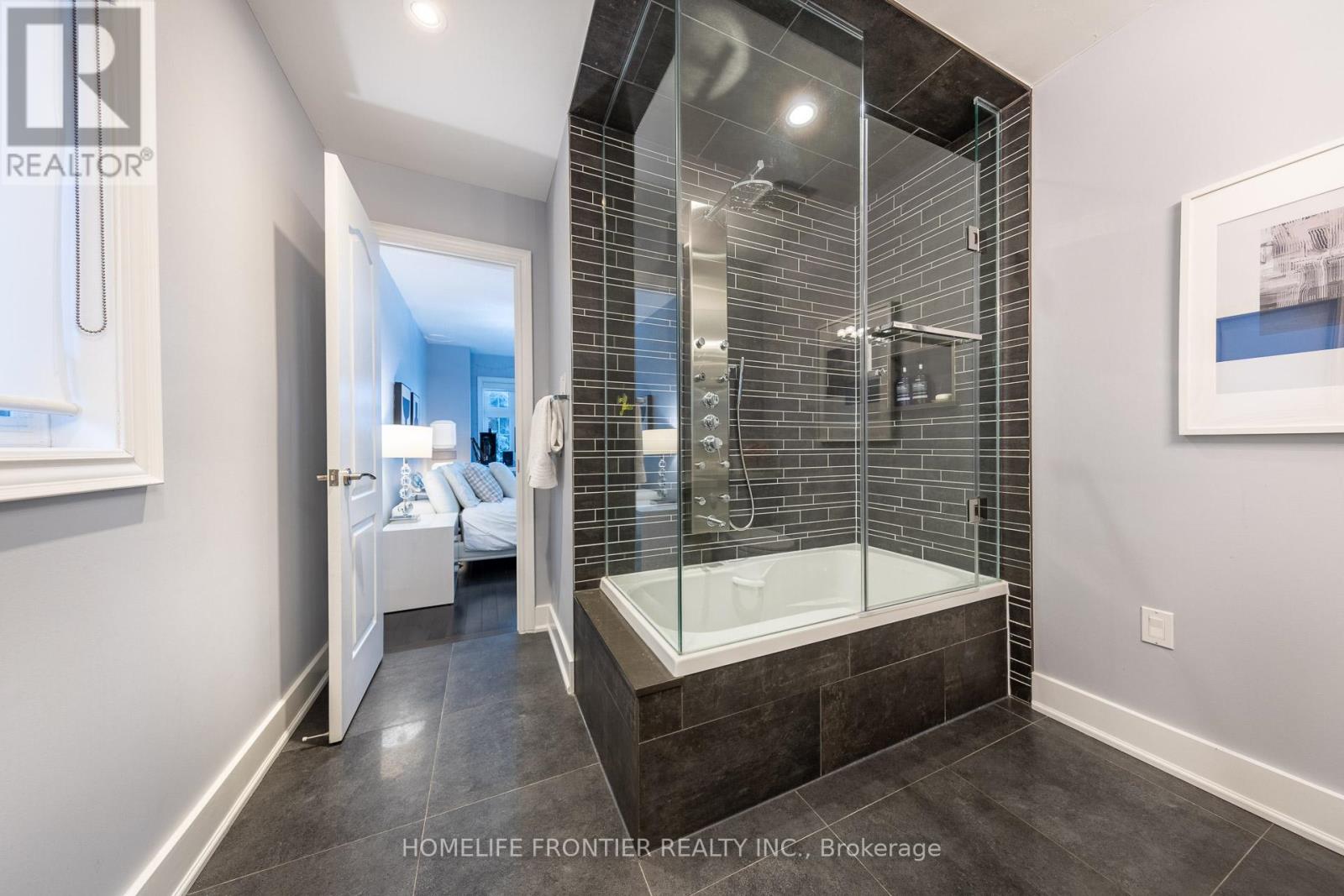 3 Brimwood Crescent, Richmond Hill, Ontario  L4B 4B4 - Photo 35 - N12783718