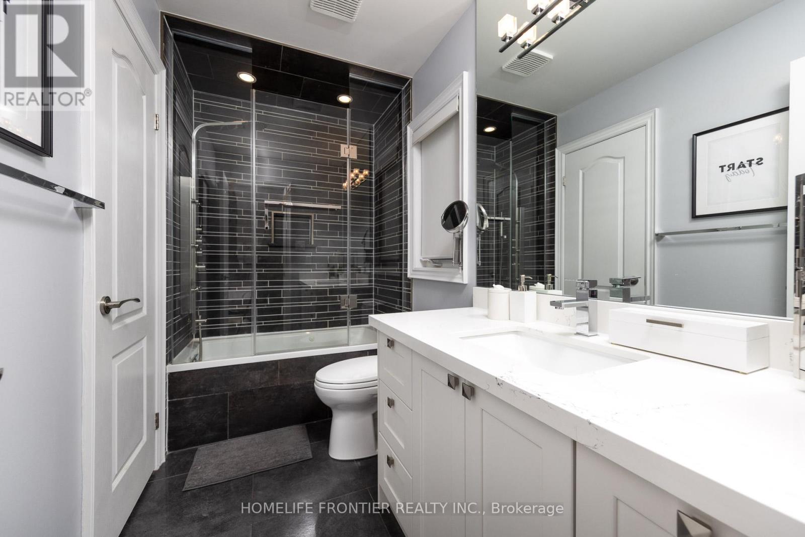 3 Brimwood Crescent, Richmond Hill, Ontario  L4B 4B4 - Photo 39 - N12783718