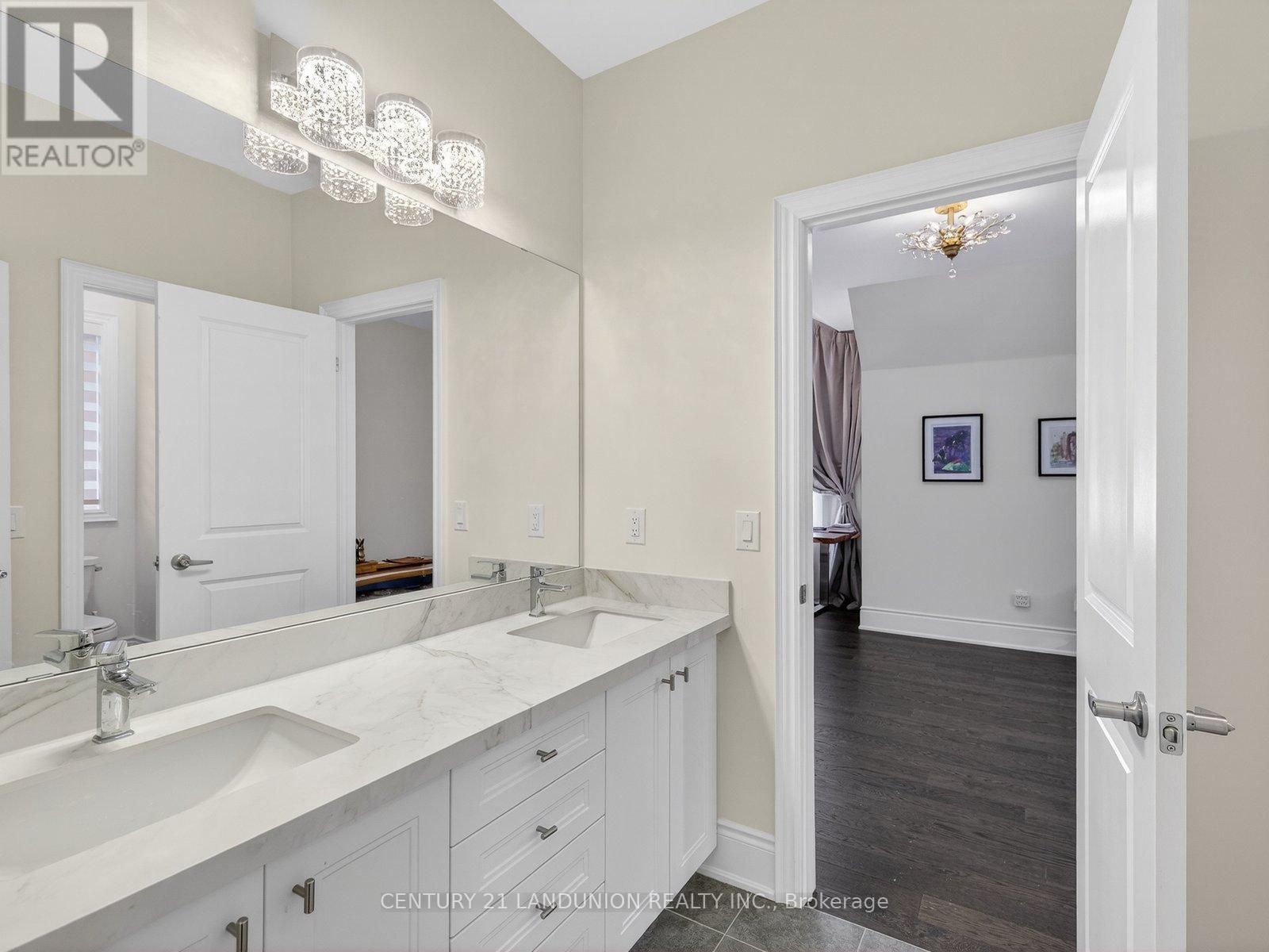 29 Calla Trail, Aurora, Ontario  L4G 3Z5 - Photo 22 - N12784032