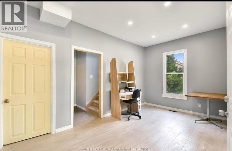 MLS# 26003112: 3092 SANDWICH Unit# MAIN, Windsor, Canada