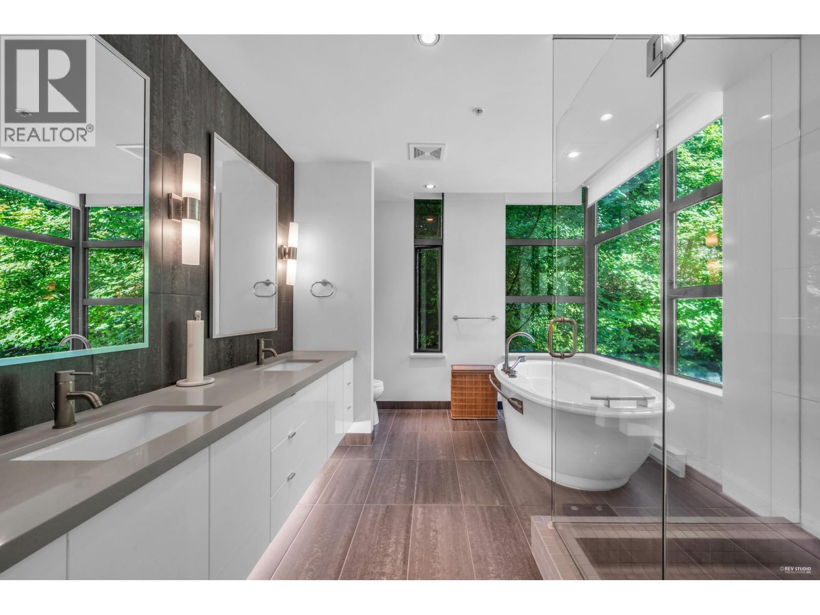 401 3315 Cypress Place, West Vancouver, British Columbia  V7S 3J7 - Photo 20 - R3089438