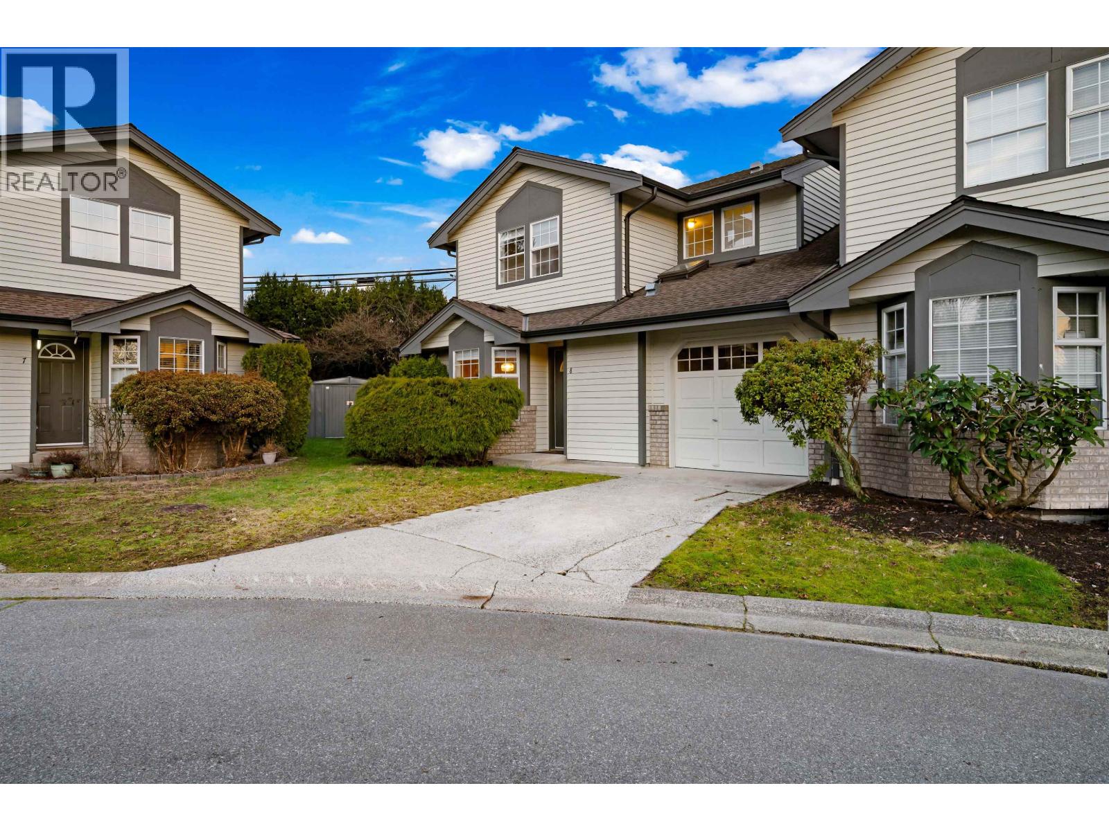 8 11580 Burnett Street, Maple Ridge, British Columbia  V2X 0Y1 - Photo 2 - R3089440