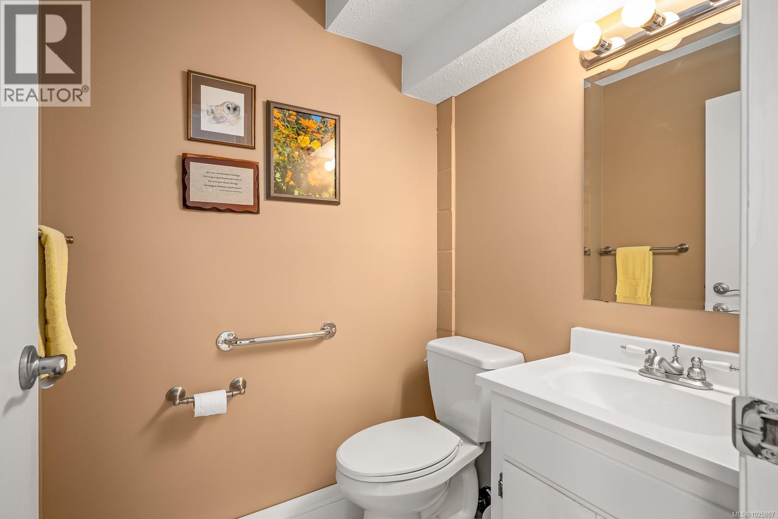 306 1537 Noel Ave, Comox, British Columbia  V9M 3H8 - Photo 13 - 1025807