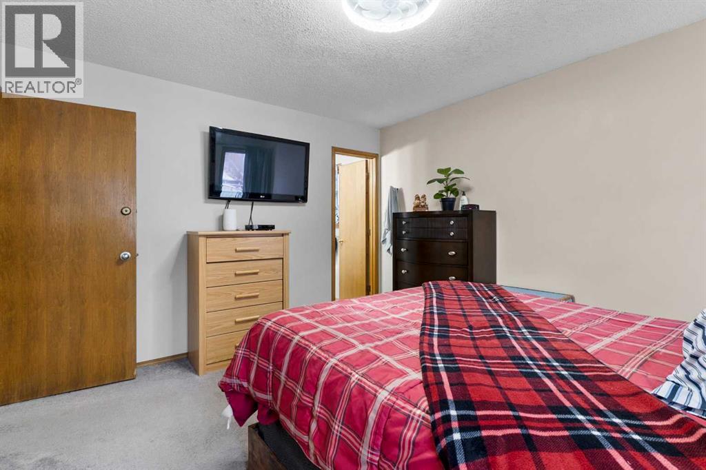 74 Sprucegrove Way Se, Airdrie, Alberta  T4B 2E1 - Photo 12 - A2276250