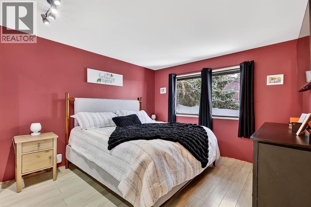 941 Ranchview Crescent Nw, Calgary, Alberta  T3G 1A4 - Photo 16 - A2281352