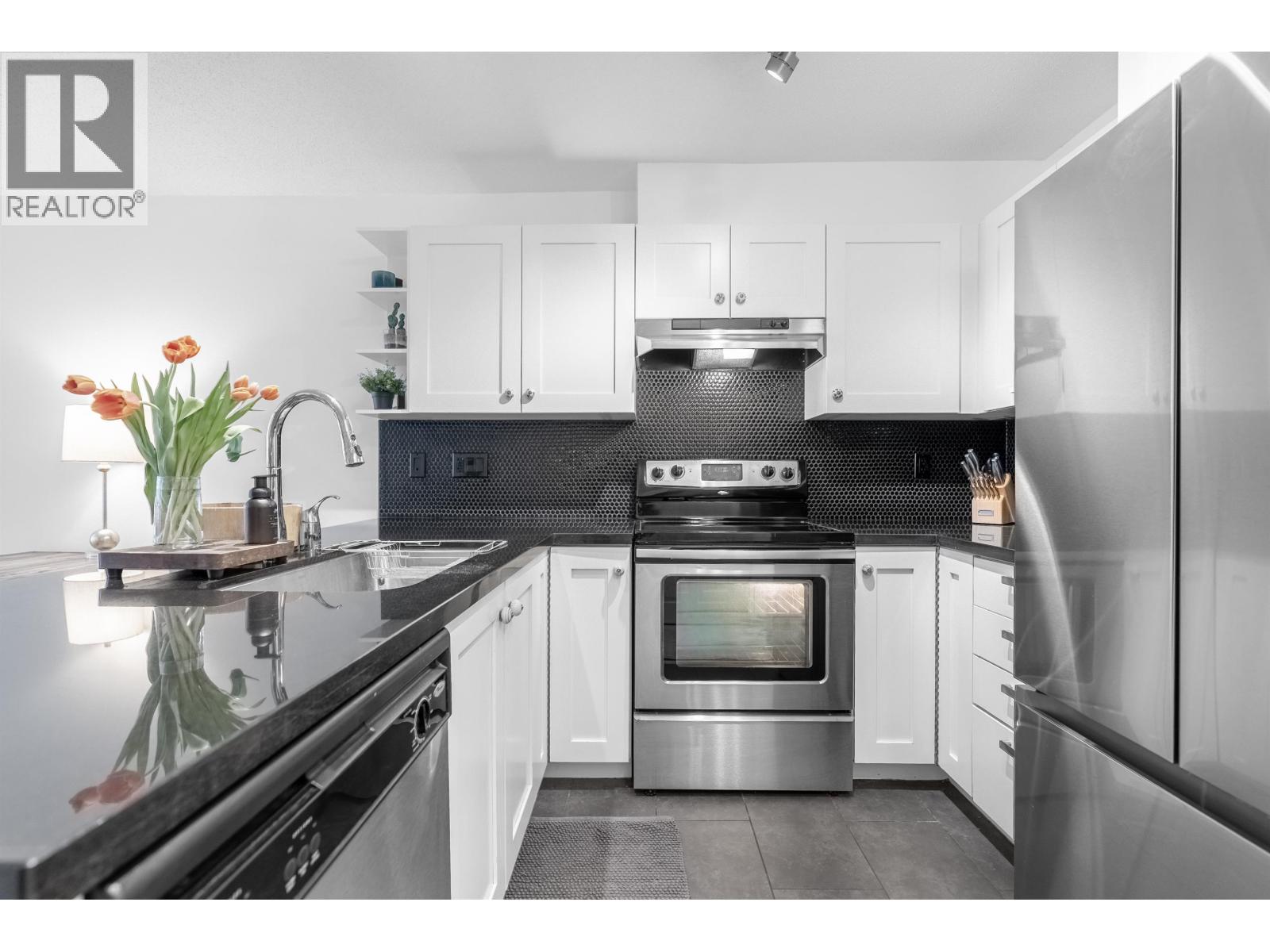 206 4550 Fraser Street, Vancouver, British Columbia  V5V 4G8 - Photo 10 - R3089346