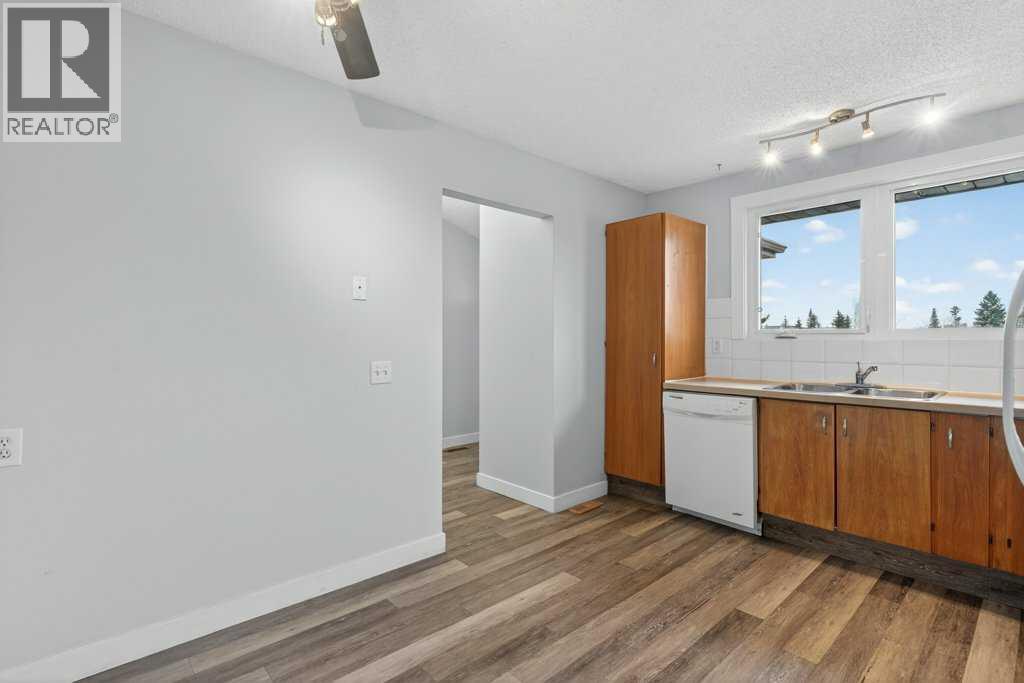 4 Abergale Way Ne, Calgary, Alberta  T2A 6J1 - Photo 7 - A2285053