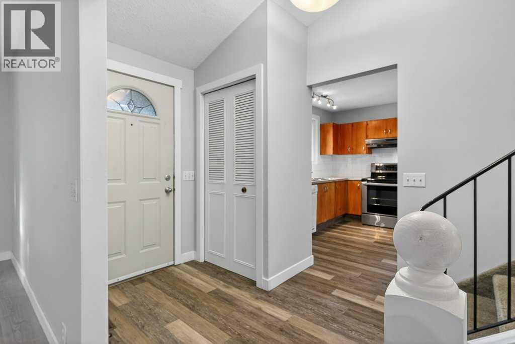 4 Abergale Way Ne, Calgary, Alberta  T2A 6J1 - Photo 3 - A2285053