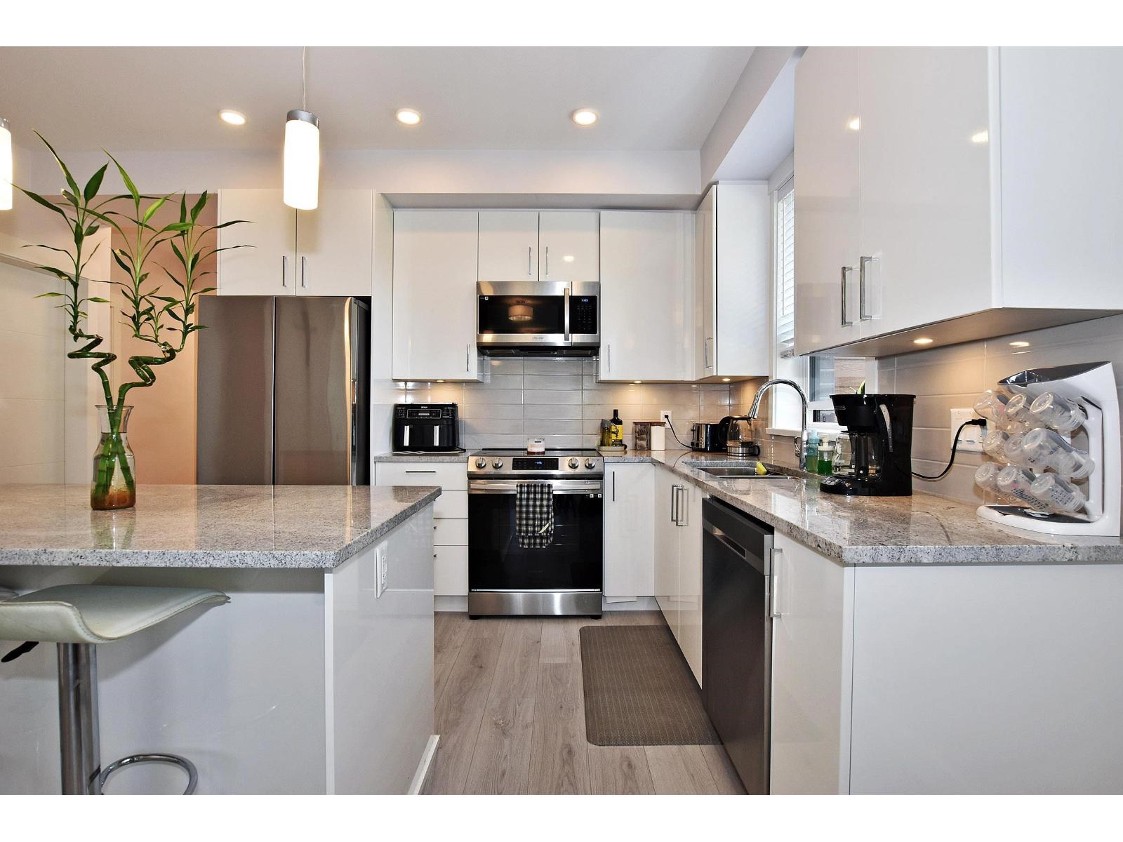 217 32690 14 Avenue, Mission, British Columbia  V2V 0K5 - Photo 7 - R3089113