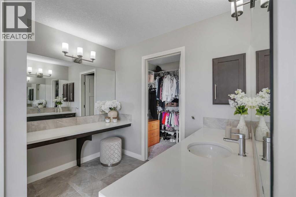 53 Sundown Grove, Cochrane, Alberta  T4C 0H8 - Photo 29 - A2285152