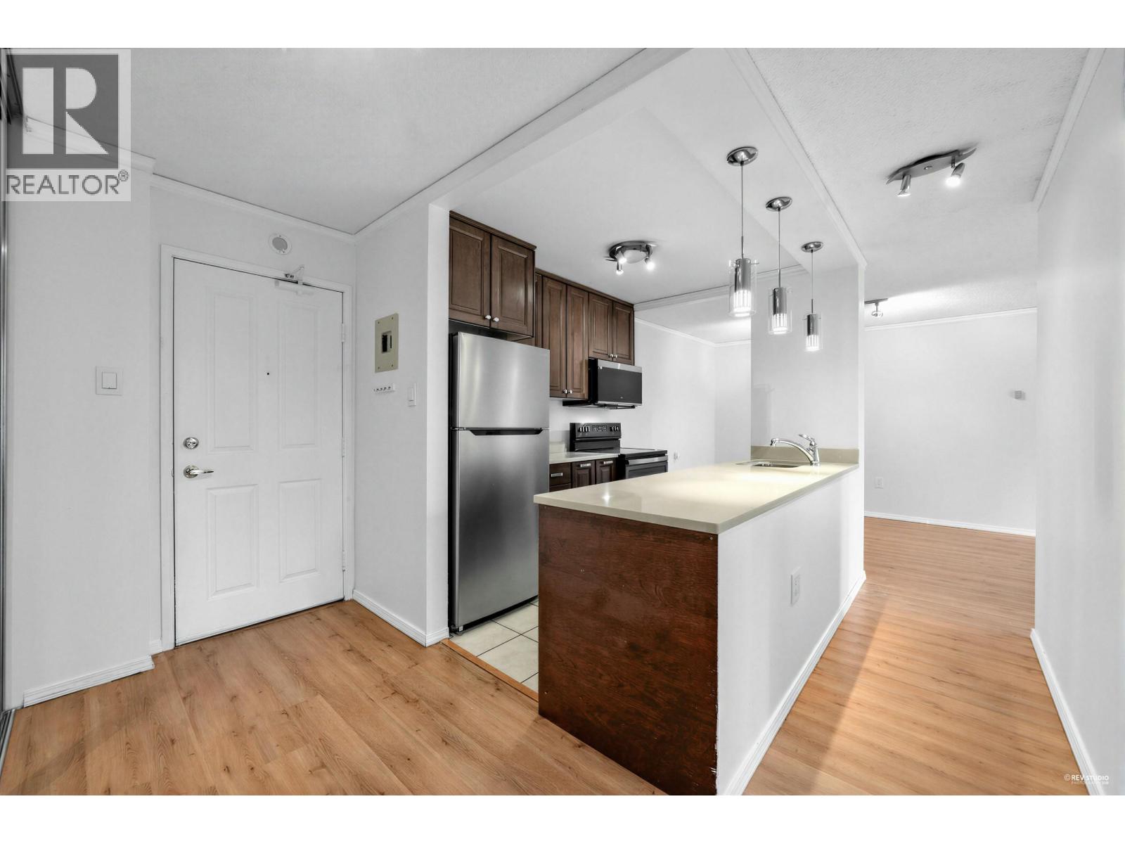 707 2008 Fullerton Avenue, North Vancouver, British Columbia  V7P 3G7 - Photo 5 - R3089443