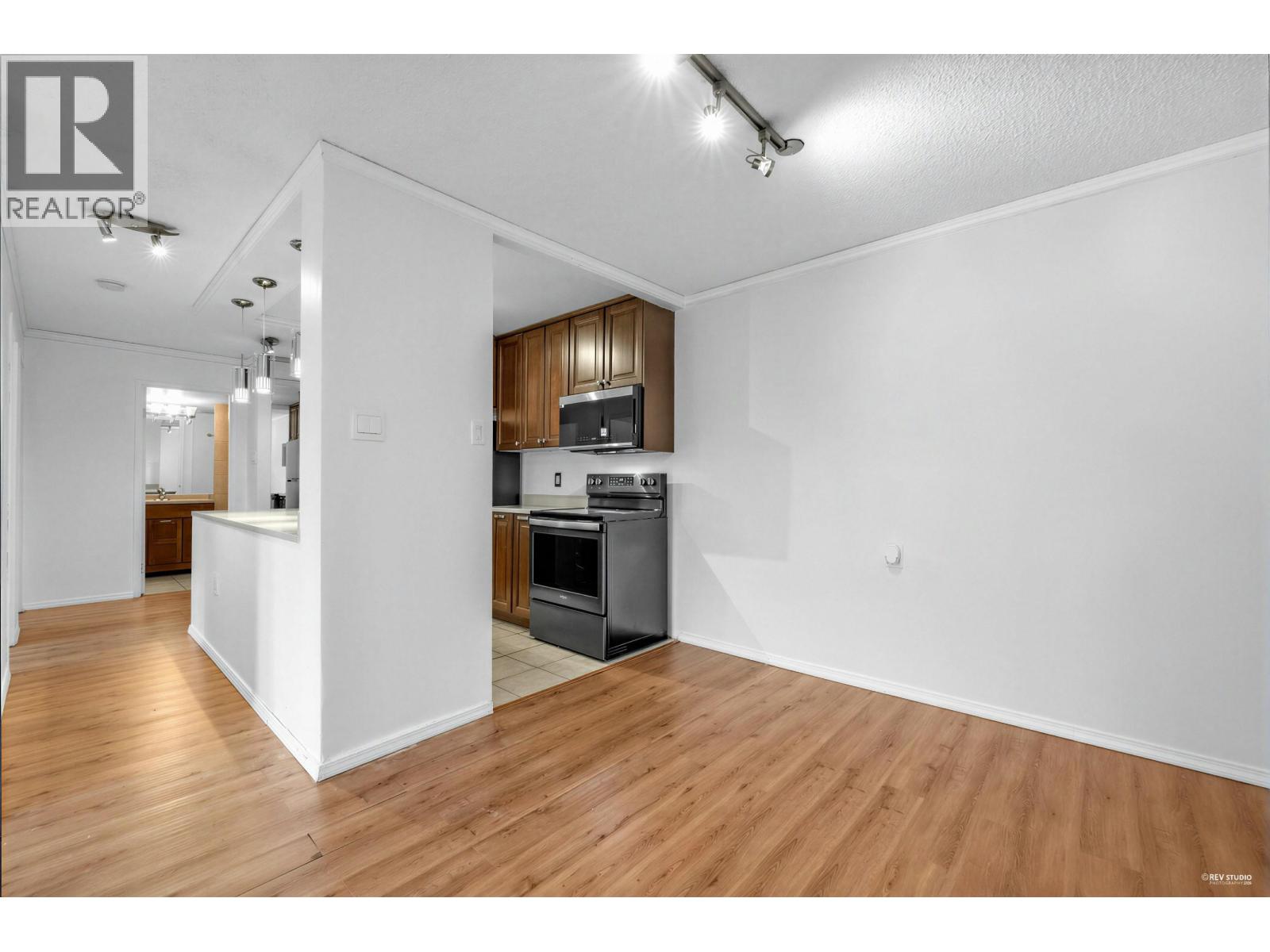 707 2008 Fullerton Avenue, North Vancouver, British Columbia  V7P 3G7 - Photo 9 - R3089443