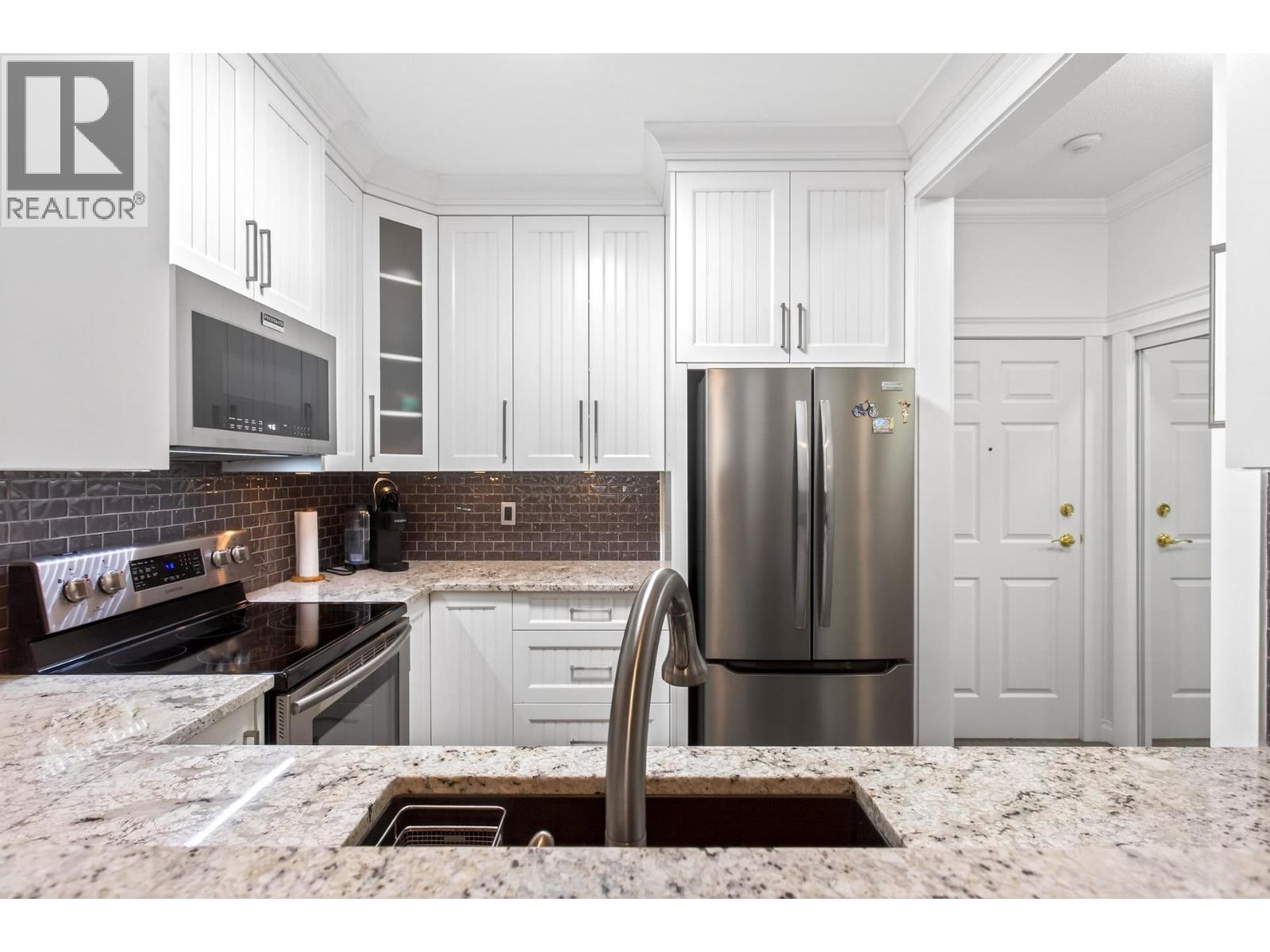 220 2995 Princess Crescent, Coquitlam, British Columbia  V3B 7N1 - Photo 9 - R3089272