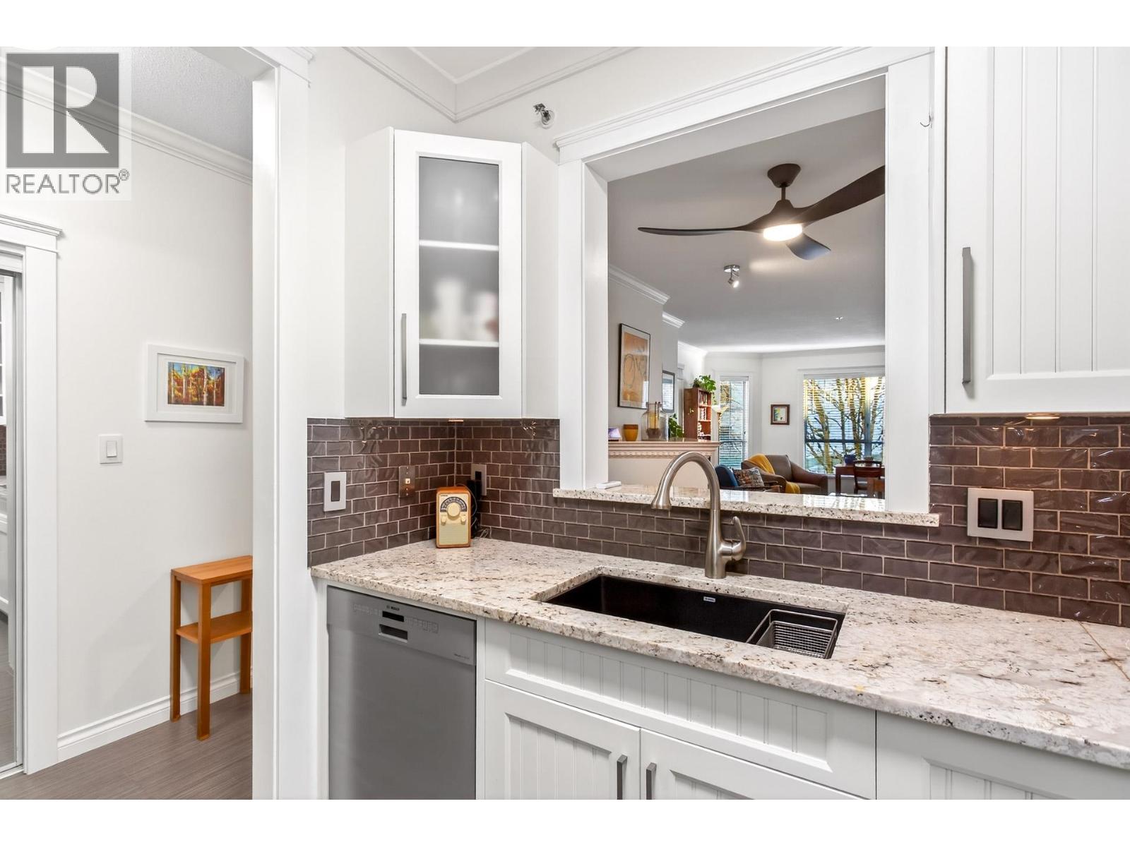 220 2995 Princess Crescent, Coquitlam, British Columbia  V3B 7N1 - Photo 8 - R3089272