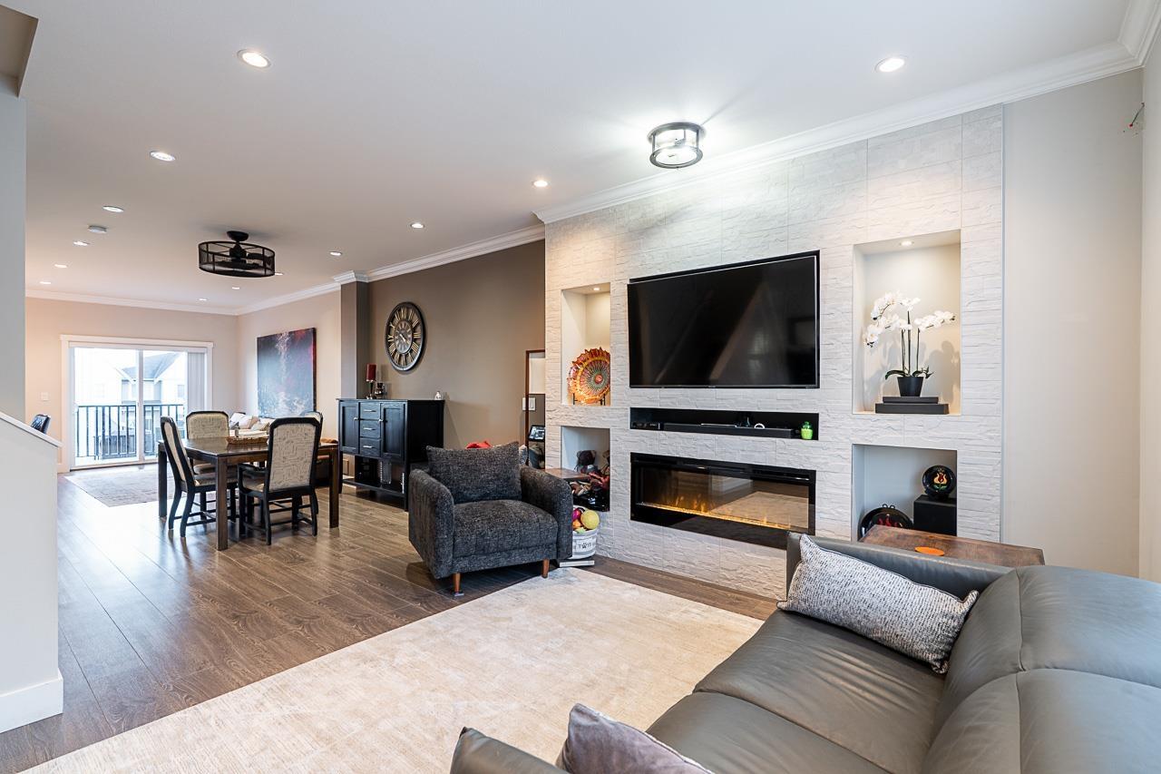 9 6588 195a Street, Surrey, British Columbia  V4N 6N5 - Photo 3 - R3089374