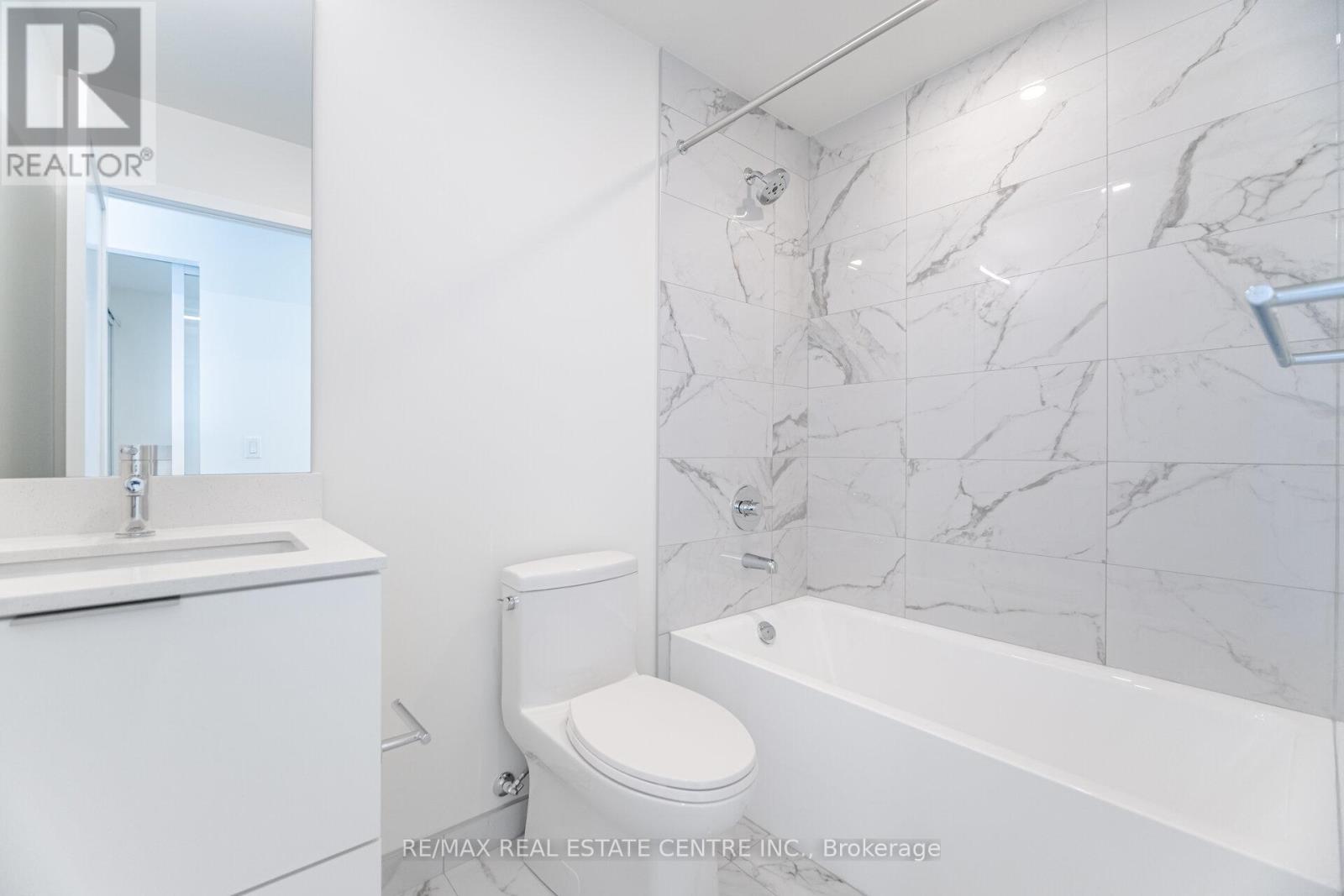 3304 - 89 Church Street, Toronto (Church-Yonge Corridor), Ontario  M5C 0B7 - Photo 17 - C12784710