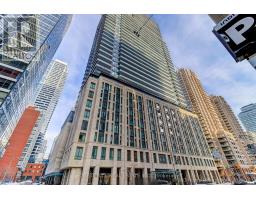 2103 - 955 BAY STREET, Toronto, Ontario
