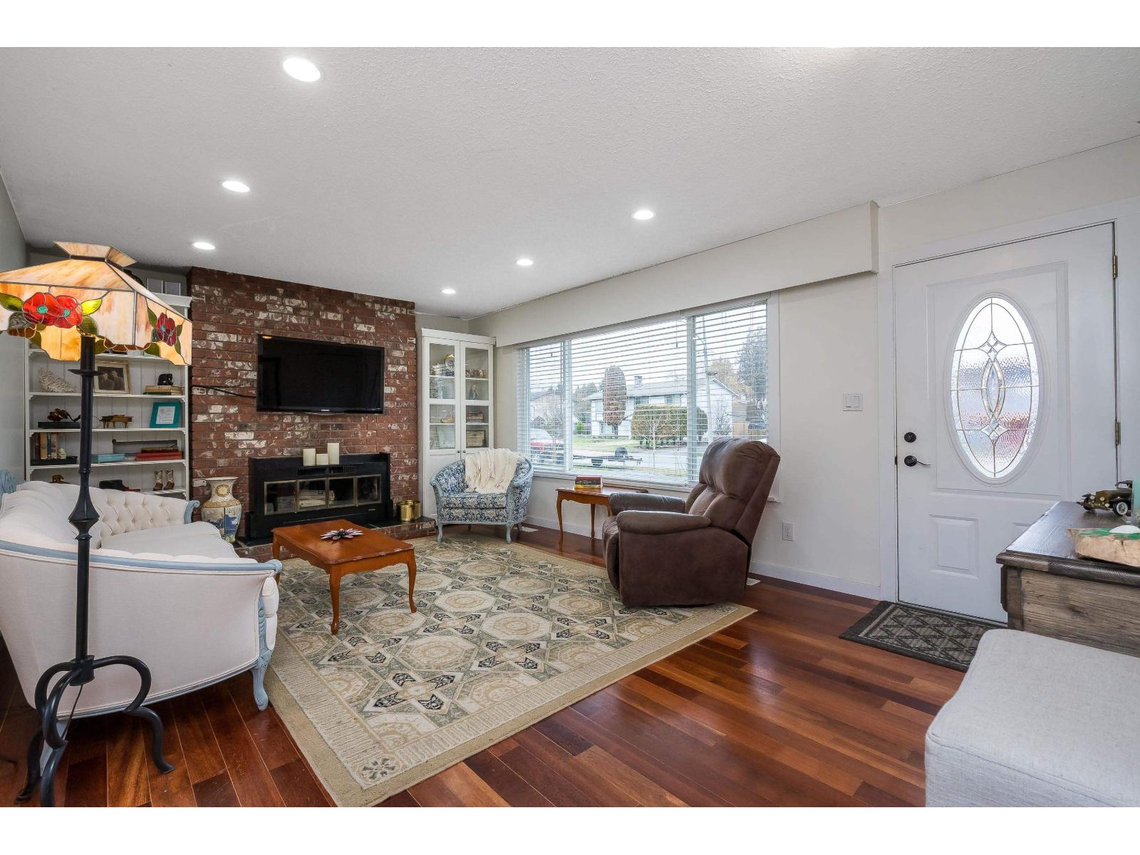 27056 28a Avenue, Langley, British Columbia  V4W 3A4 - Photo 6 - R3089474