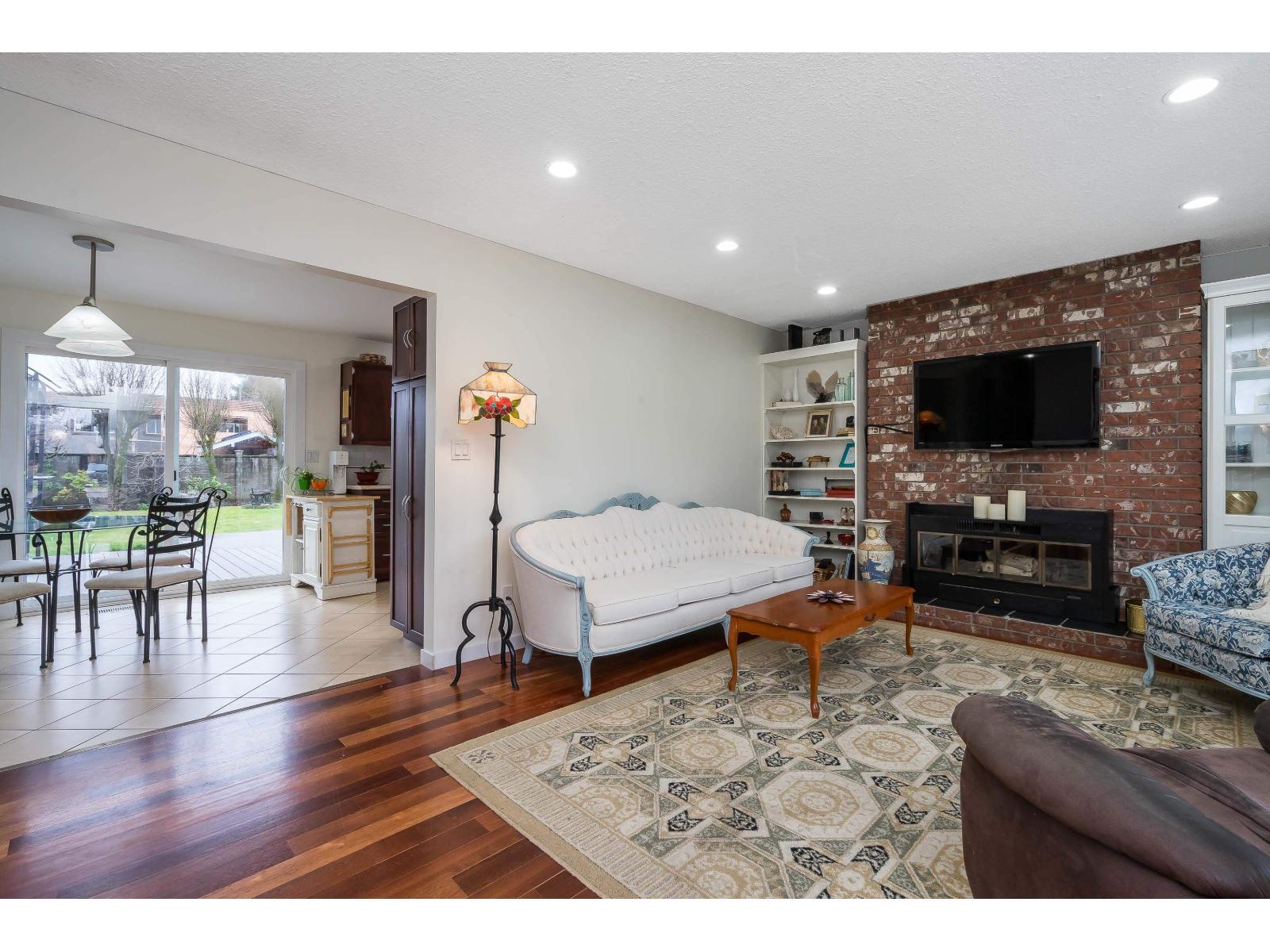 27056 28a Avenue, Langley, British Columbia  V4W 3A4 - Photo 7 - R3089474