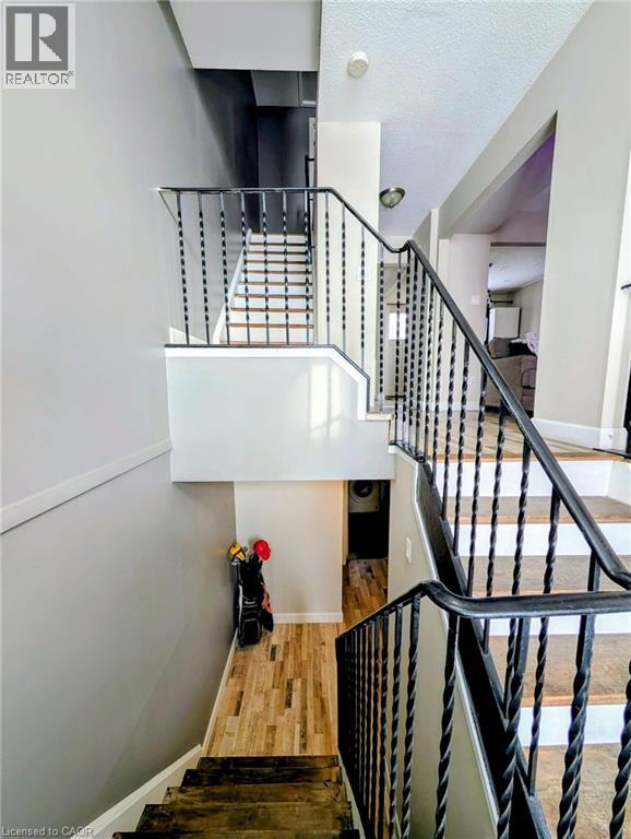 105 Main Street W, Dunnville, Ontario  N1A 3C8 - Photo 4 - 40804827