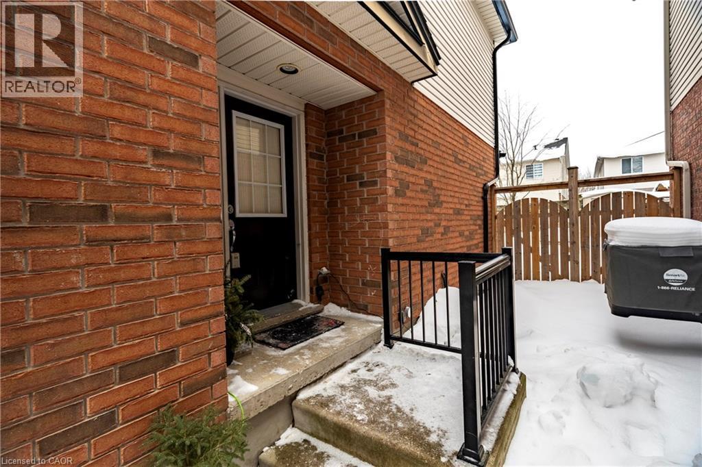 503 Dansbury Drive, Waterloo, Ontario  N2K 4K8 - Photo 3 - 40804526